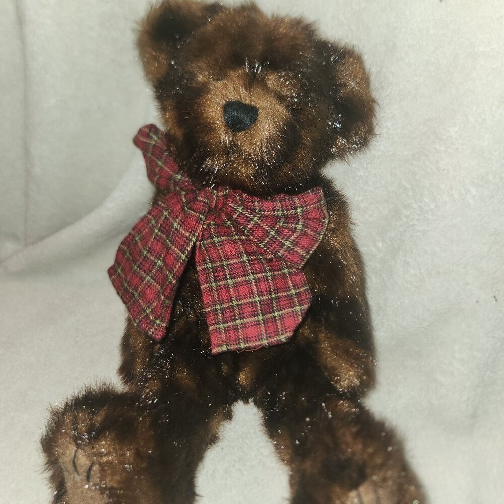 "Sable B. Bearsdale" **Retired** Gen-Yoo-Wine Boyds Bear